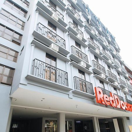 Reddoorz Plus @ Jardin Suites Guadalupe Nuevo Mandaluyong Екстериор снимка