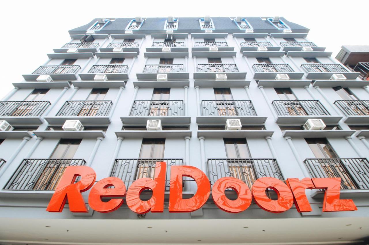 Reddoorz Plus @ Jardin Suites Guadalupe Nuevo Mandaluyong Екстериор снимка