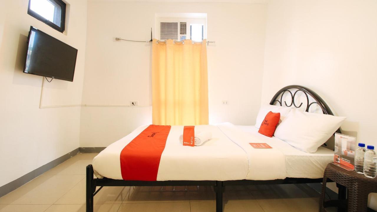 Reddoorz Plus @ Jardin Suites Guadalupe Nuevo Mandaluyong Екстериор снимка