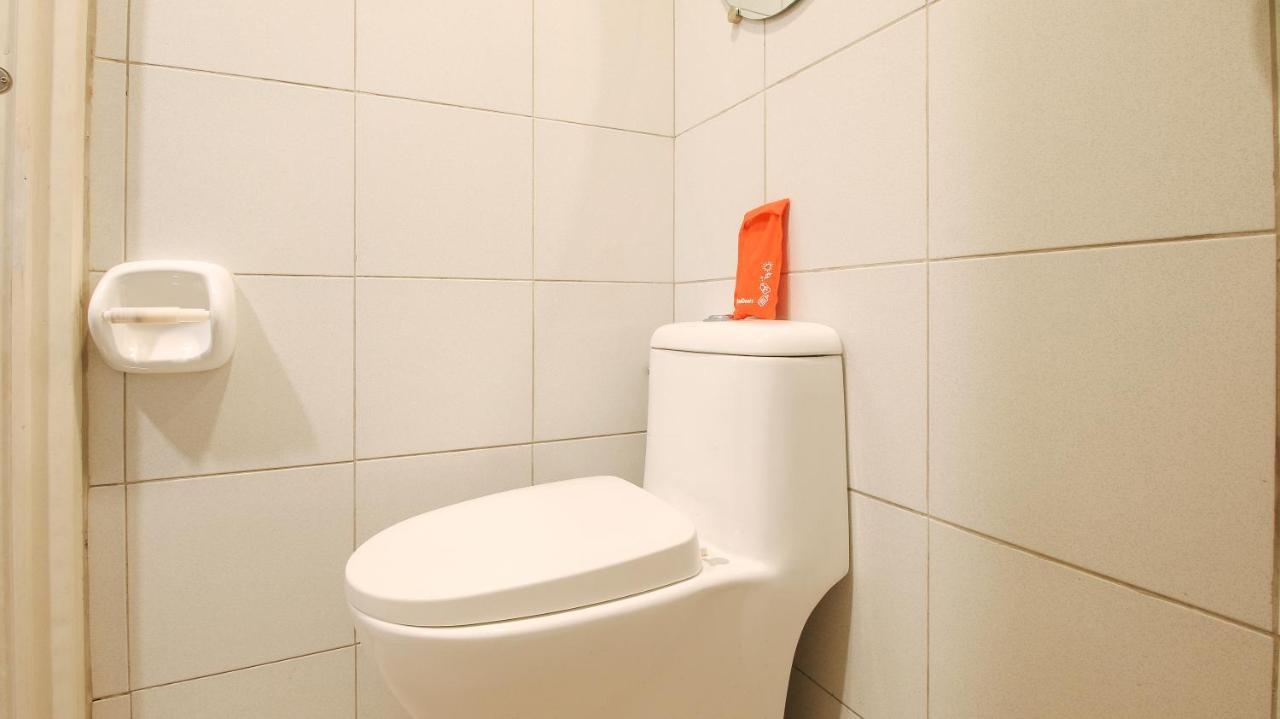 Reddoorz Plus @ Jardin Suites Guadalupe Nuevo Mandaluyong Екстериор снимка